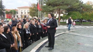 TERZİ. ATATÜRK'Ü SEVMEK, CUMHURİYETE SAHİP ÇIKMAKTIR.