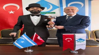 Akif Manaf “Barış ve İnsan Hakları Ödülü” ile Onurlandırıldı