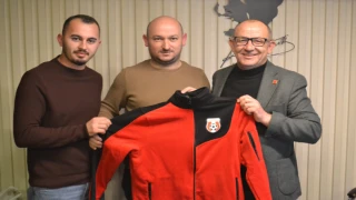 BAŞKAN KURT'TAN SÜTLCESPOR'A DESTEK