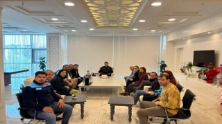 Yesevi Hareketi’nden Emniyet’e Anlamlı Ziyaret, Milletvekili Akalın’dan Derneğe Ziyâret 