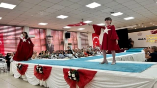 İLMEK İLMEK İŞLENDİ, ZARAFET DEFİLEDE HAYAT BULDU