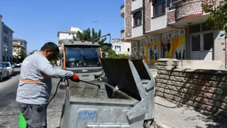 4 bin konteyner düzenli olarak dezenfekte ediliyor