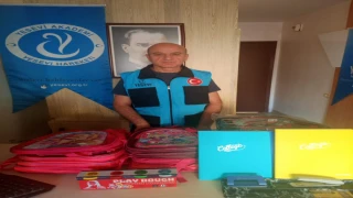 Edirne Yesevi Hareketi’nden 70 Aileye Çanta ve Kırtasiye Desteği
